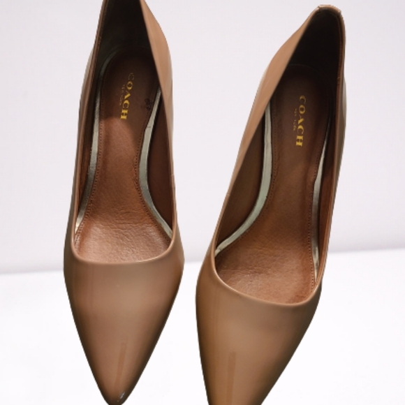 Coach Devon Patent Leather Classic Pumps - Picture 1 of 4